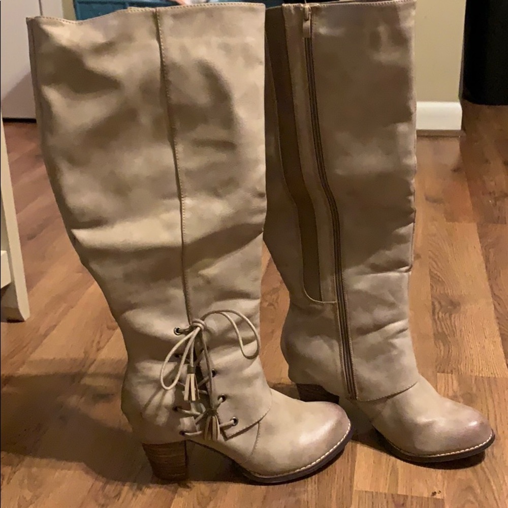 Torrid distressed boots